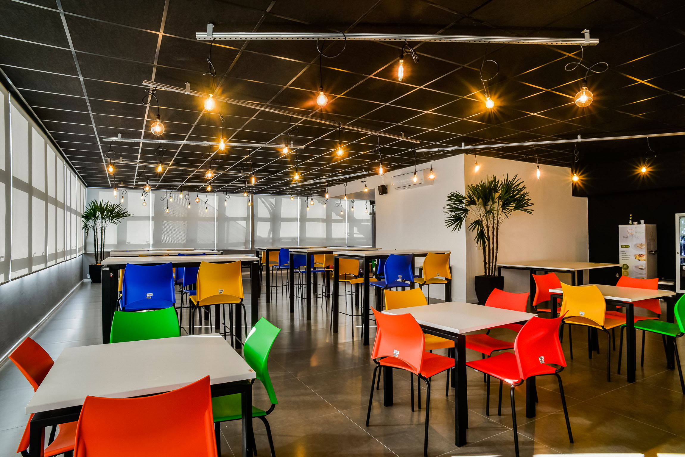 Hostgator por Custom Engenharia em Florianópolis